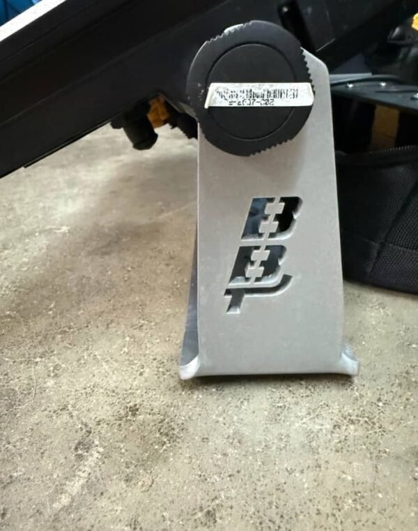 Like New Lowrance HDS Pro 16 - Image 2
