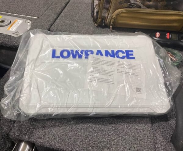 New in Box Lowrance HDS 12 Pro with 3-in-1 Active Imaging HD Transducer - Image 3