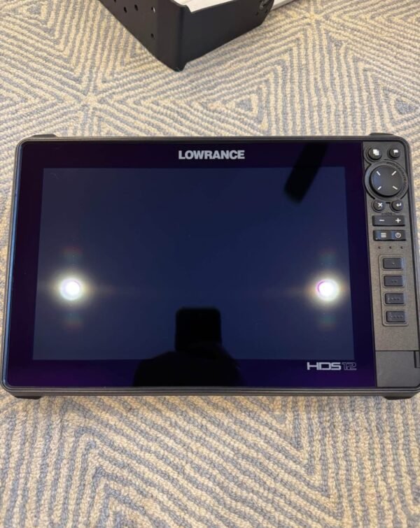 Like New Lowrance HDS 12 Live - Image 3