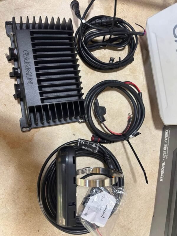 Used Garmin Livescope with LVS34 Transducer - Image 6