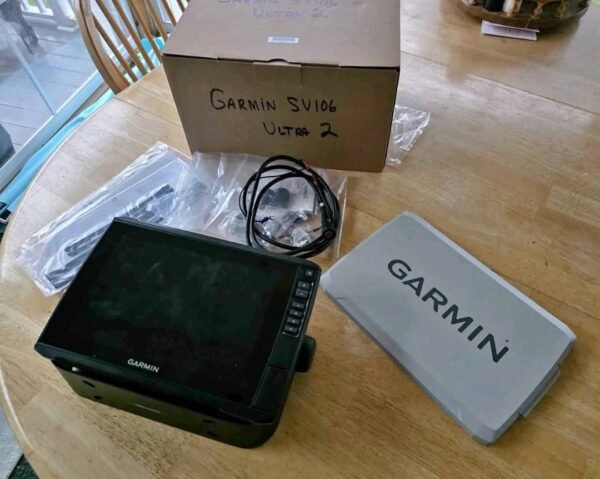 Used Garmin ECHOMAP Ultra 2 106sv with Brand New LiveScope Plus LVS34 Bundle - Image 4