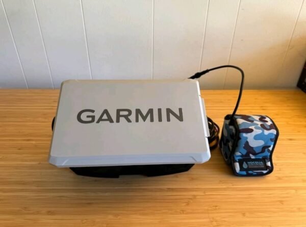 Like New Garmin Echomap UHD 2 93sv with GT 56 Transducer - Image 4