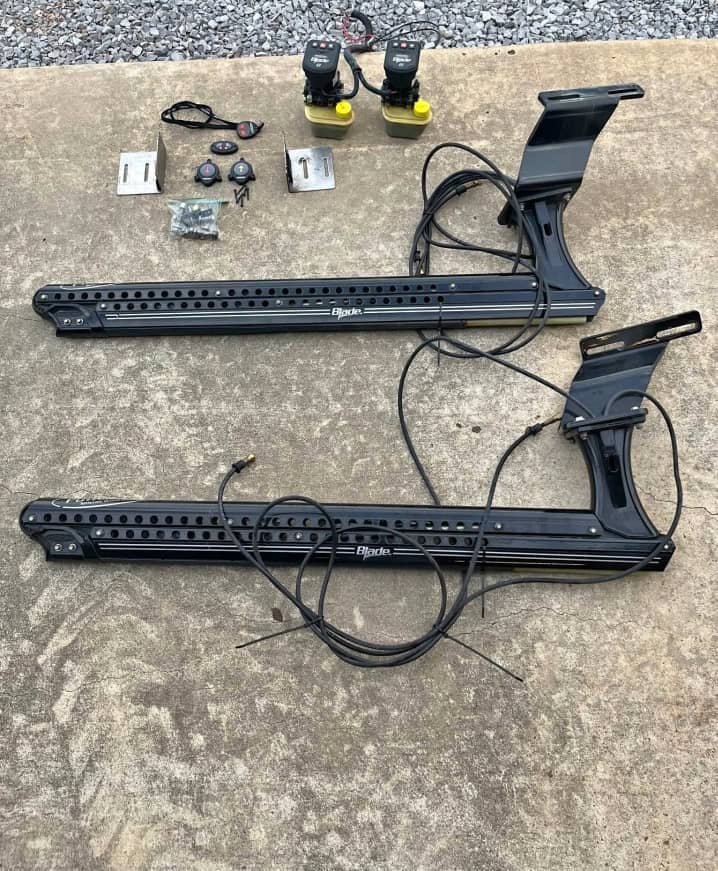 2 Newly Used 8" Power Pole Blades - Image 5