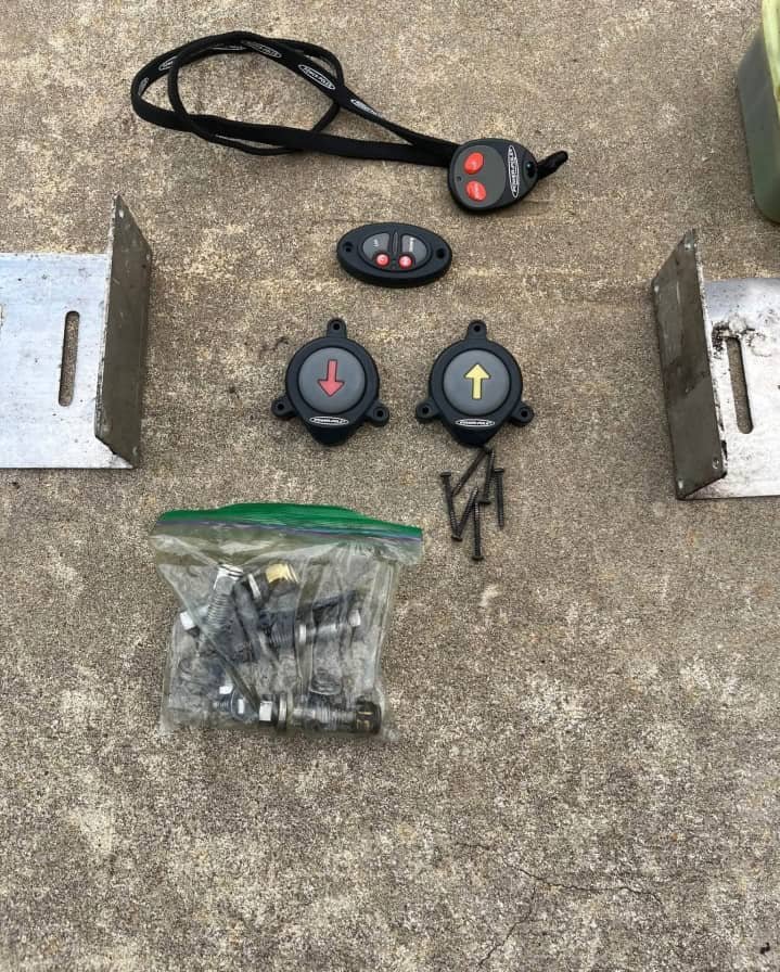 2 Newly Used 8" Power Pole Blades - Image 4