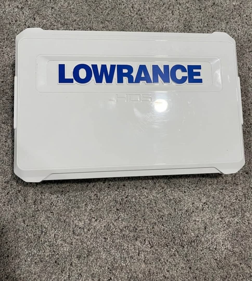 Newly Used Lowrance HDS 12 Live - Image 5