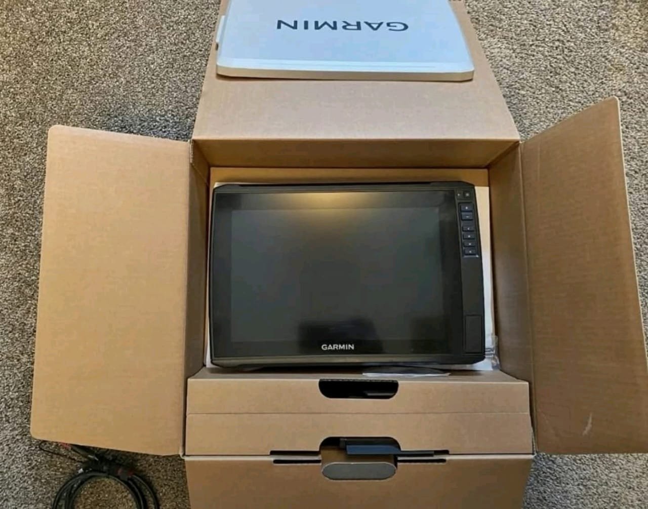 Garmin ECHOMAP Ultra 126sv (Ultra 2) with LVS34 Livescope Transducer and GLS10 Black Box - Image 6