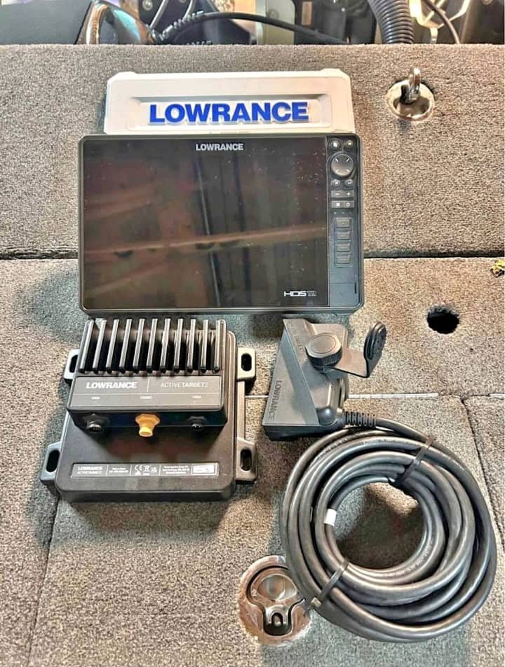 Used Lowrance HDS 12 Live and Active Target 2 - Image 3