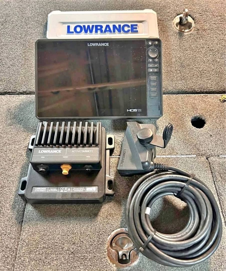 Used Lowrance HDS 12 Live and Active Target 2
